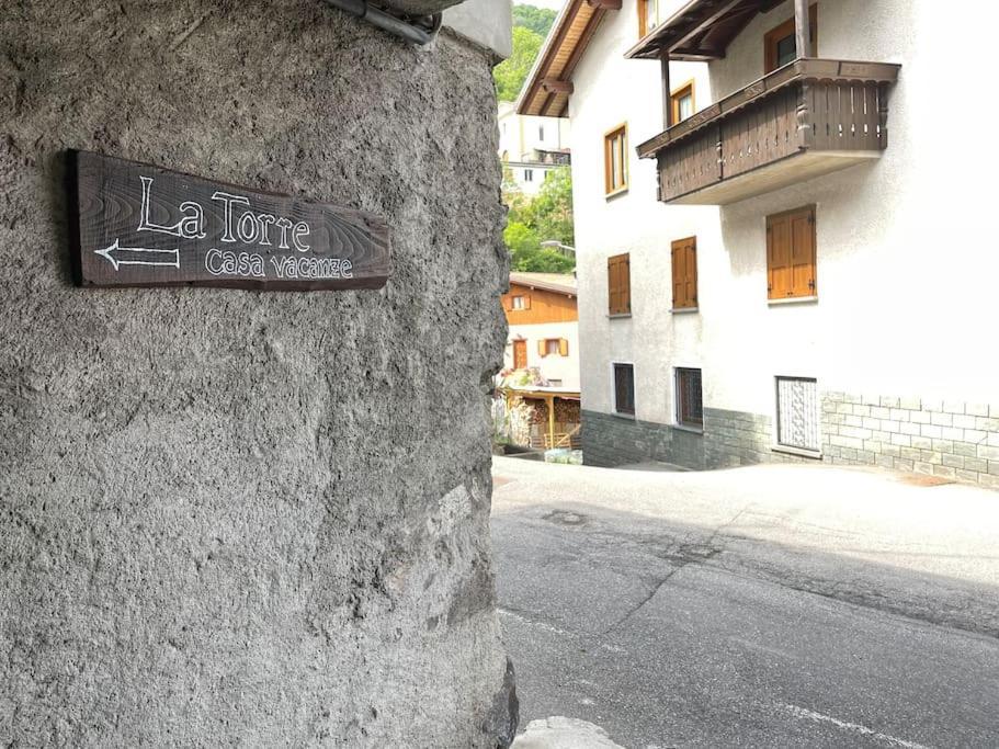 Casa Vacanze La Torre Malonno ภายนอก รูปภาพ